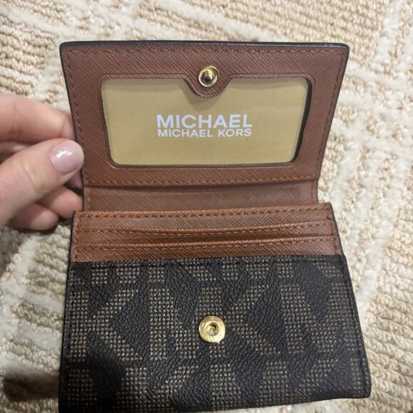 NWT Michael Kors Brown Signature Wallet with Gold Logo - Picture 2 of 5